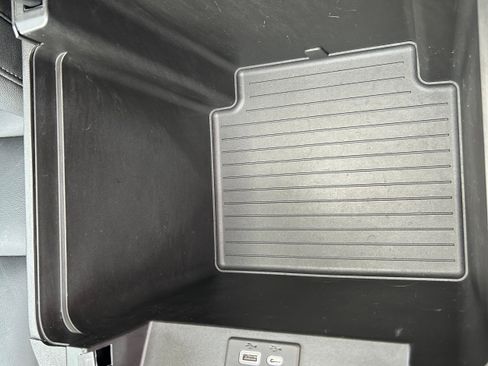 Used 2021 Chevrolet Tahoe LT image 28