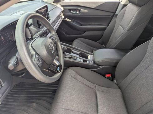 Used 2023 Honda Accord EX image 22