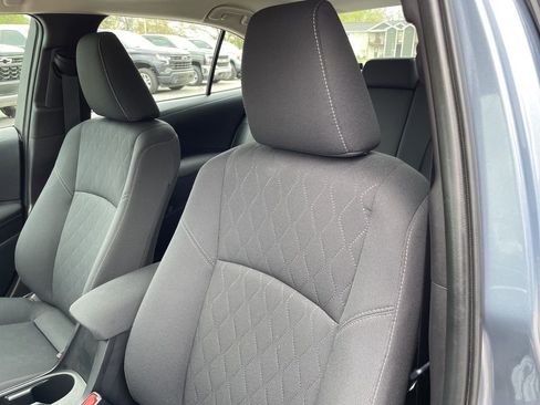 Used 2025 Toyota Corolla LE FWD image 7