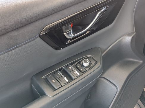 Used 2025 Subaru Forester Limited image 9