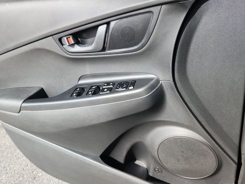 Used 2021 Hyundai Kona SEL image 8