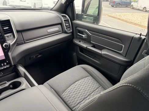 New 2026 RAM 2500 Big Horn AWD/4WD image 34