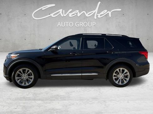 Used 2022 Ford Explorer XLT w/ Equipment Group 202A RWD image 13