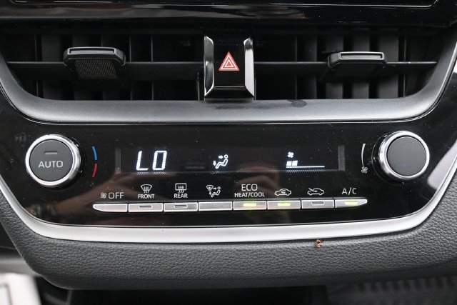 Used 2024 Toyota Corolla LE FWD image 22