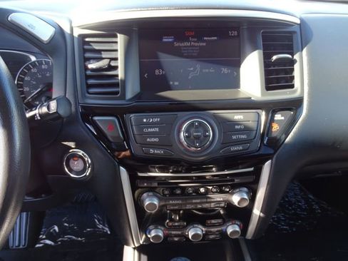 Used 2020 Nissan Pathfinder SV w/ Cargo Package image 11