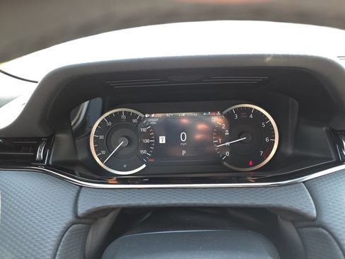 Used 2023 Land Rover Range Rover Evoque R-Dynamic S AWD/4WD image 19