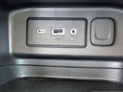 Certified 2024 Chevrolet Equinox LS w/ LS Convenience Package image 27