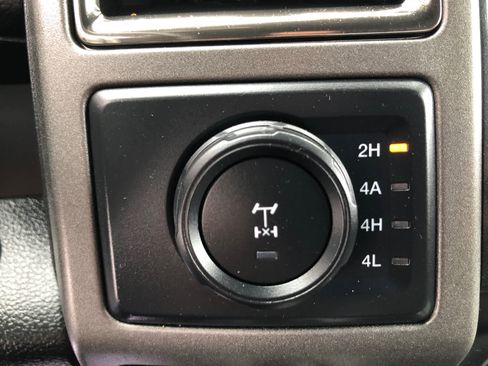 Used 2019 Ford F150 Raptor w/ Equipment Group 802A Luxury image 20