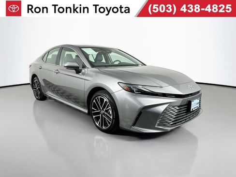 Certified 2025 Toyota Camry XLE AWD/4WD image 1