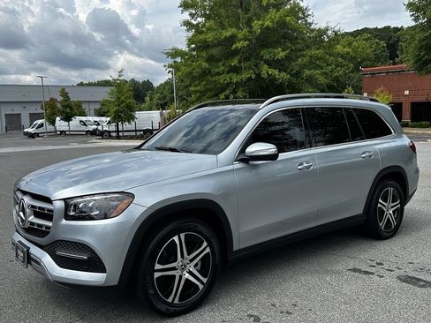 Certified 2023 Mercedes-Benz GLS 450 4MATIC image 4