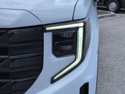 Used 2024 GMC Sierra 1500 Elevation RWD image 10