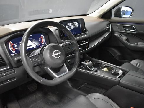 Certified 2023 Nissan Rogue Platinum w/ Platinum Premium Package AWD/4WD image 4