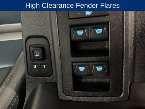 Used 2022 Ford Bronco Outer Banks w/ Sasquatch Package AWD/4WD image 13
