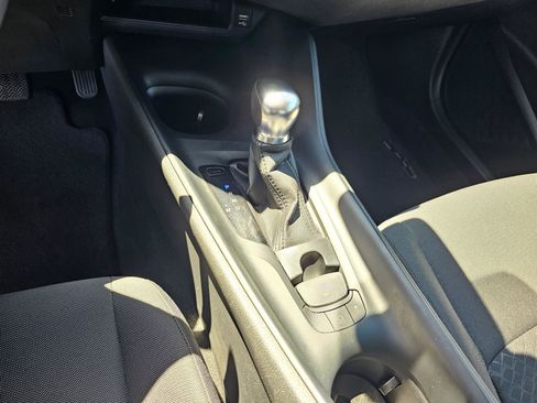 Used 2021 Toyota C-HR LE FWD image 29
