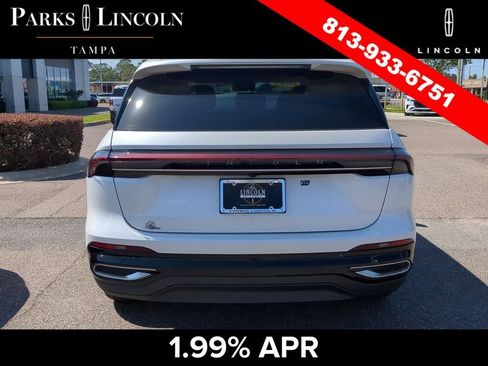 Certified 2025 Lincoln Nautilus Premier AWD/4WD image 4