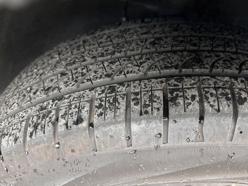 Used 2023 Subaru Outback Onyx Edition image 2