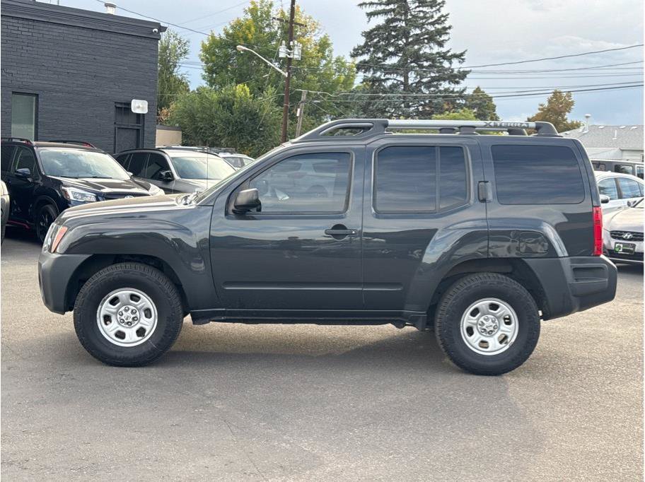 Used 2014 Nissan Xterra X AWD/4WD image 2