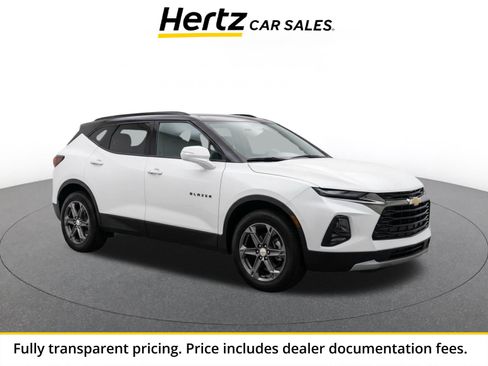 Used 2025 Chevrolet Blazer LT FWD image 1