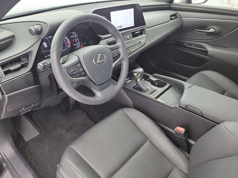 Used 2024 Lexus ES 350 w/ Premium Package FWD image 16