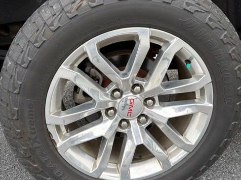 Used 2019 GMC Sierra 1500 SLT w/ SLT Premium Plus Package AWD/4WD image 7