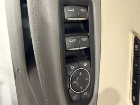 Used 2018 Cadillac XT5 Luxury AWD/4WD image 28