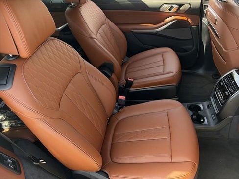 New 2026 BMW X7 M60i image 12