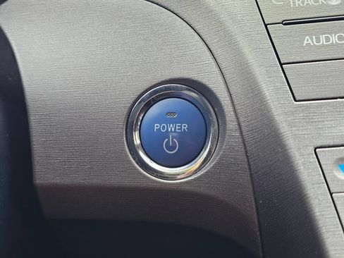 Used 2013 Toyota Prius Two FWD image 16