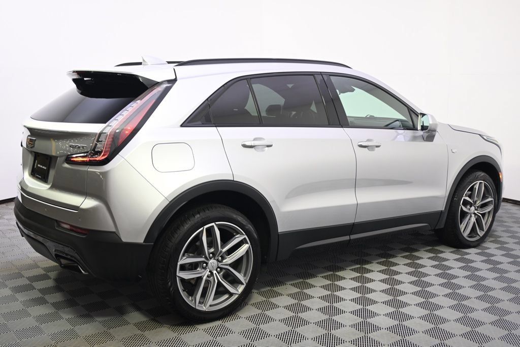 Used 2019 Cadillac XT4 Sport w/ Cold Weather Package AWD/4WD image 7