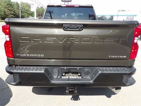 Certified 2022 Chevrolet Silverado 2500 Custom w/ Custom Value Package AWD/4WD image 3