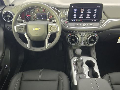 New 2026 Chevrolet Blazer LT w/ LPO, Black Grille Bar Package FWD image 29