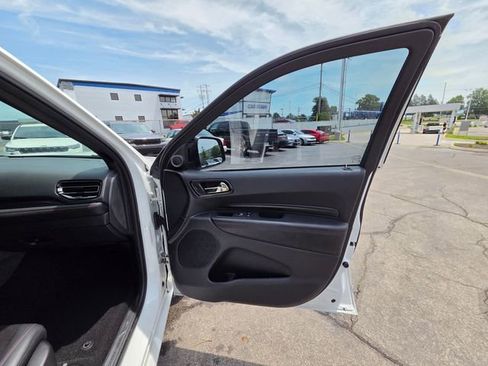 Used 2022 Dodge Durango R/T w/ Blacktop Package AWD/4WD image 20