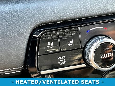 Certified 2024 Honda Pilot Elite image 16