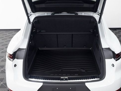 New 2026 Porsche Cayenne Coupe AWD/4WD image 26