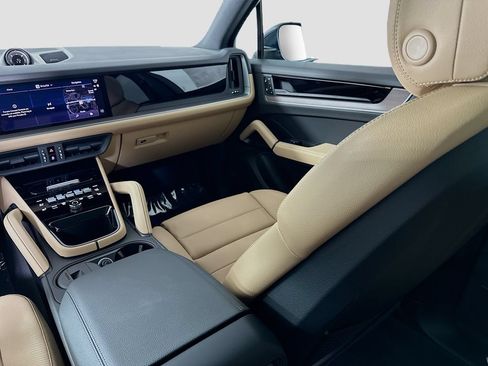 New 2026 Porsche Cayenne S AWD/4WD image 26