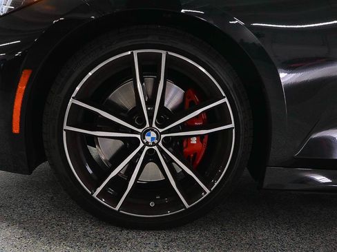 Used 2023 BMW 330i Sedan w/ M Sport Package RWD image 5
