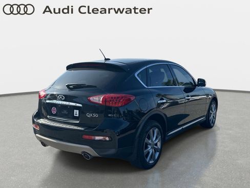 Used 2017 INFINITI QX50 2WD image 4