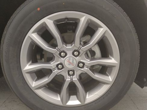 Used 2022 GMC Terrain SLT FWD image 31