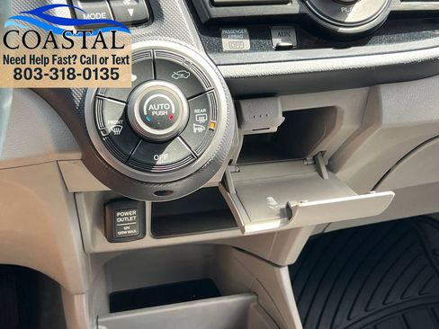 Used 2010 Honda Insight EX image 25