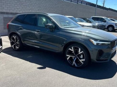 Used 2026 Volvo XC60 T8 Ultra AWD/4WD image 2