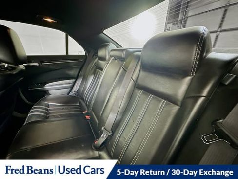 Used 2019 Chrysler 300 S image 25