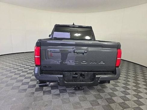 Used 2024 Toyota Tacoma TRD Off-Road w/ TRD Off Road Premium Package AWD/4WD image 25