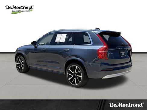 Used 2022 Volvo XC90 T6 Momentum w/ Advanced Package image 7