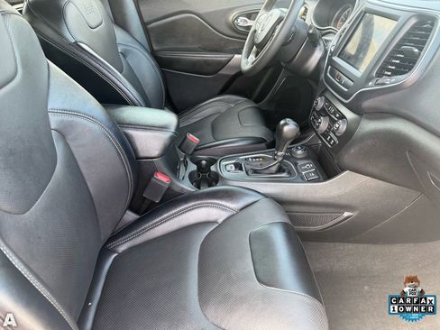 Used 2022 Jeep Cherokee Latitude Lux w/ Mopar Interior Package image 30