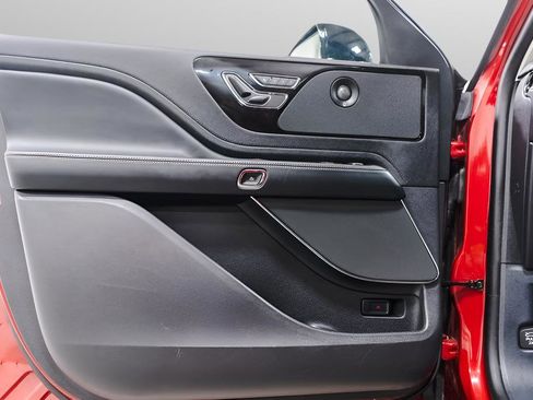 Used 2025 Lincoln Aviator Reserve w/ Jet Appearance Package image 24