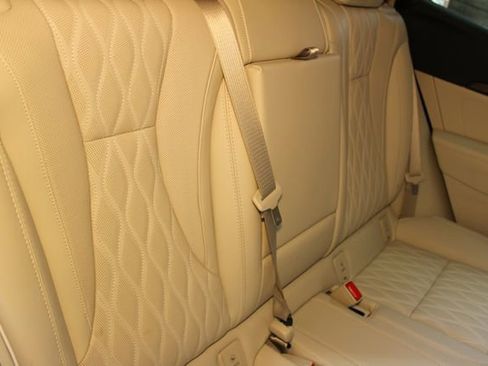 Used 2023 Buick Envision Avenir image 14