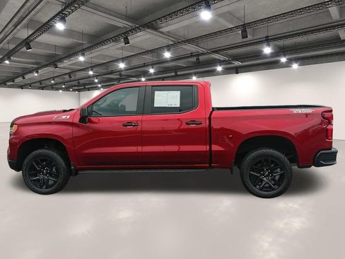 Used 2025 Chevrolet Silverado 1500 LT Trail Boss w/ Convenience Package II AWD/4WD image 13
