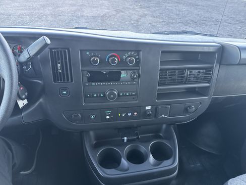 New 2025 Chevrolet Express 3500 w/ Power Convenience Package image 15