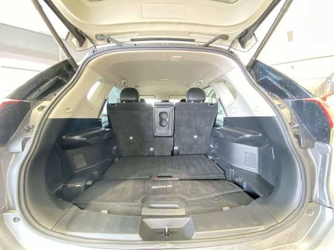 Used 2019 Nissan Rogue SL image 26