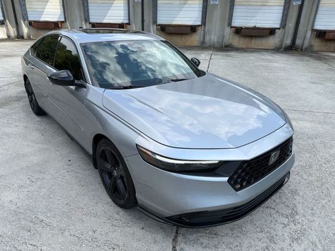 Used 2023 Honda Accord Sport image 15