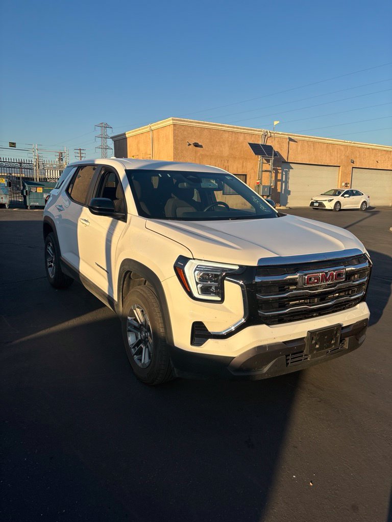 Used 2026 GMC Terrain Elevation AWD/4WD image 3